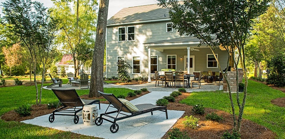 1 StrawberryStation AshtonWoods Patio