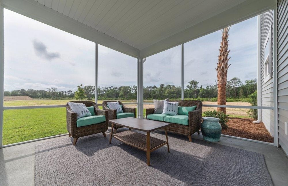ScreenedPorch of the Centex at LaurelGlen