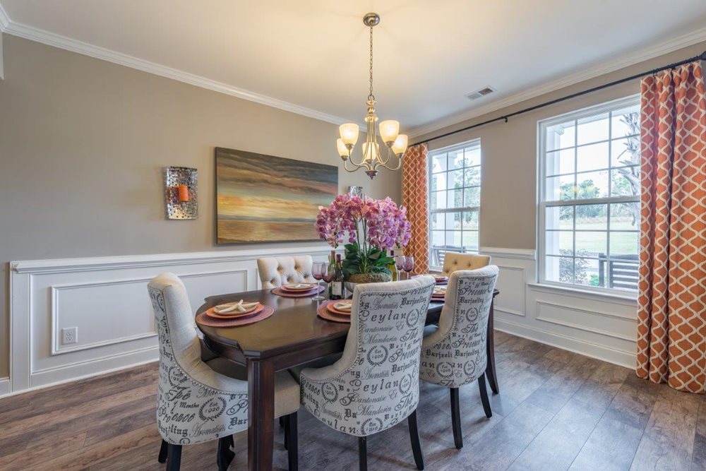 GraysonDining of the Lennar at CoosawPreserve