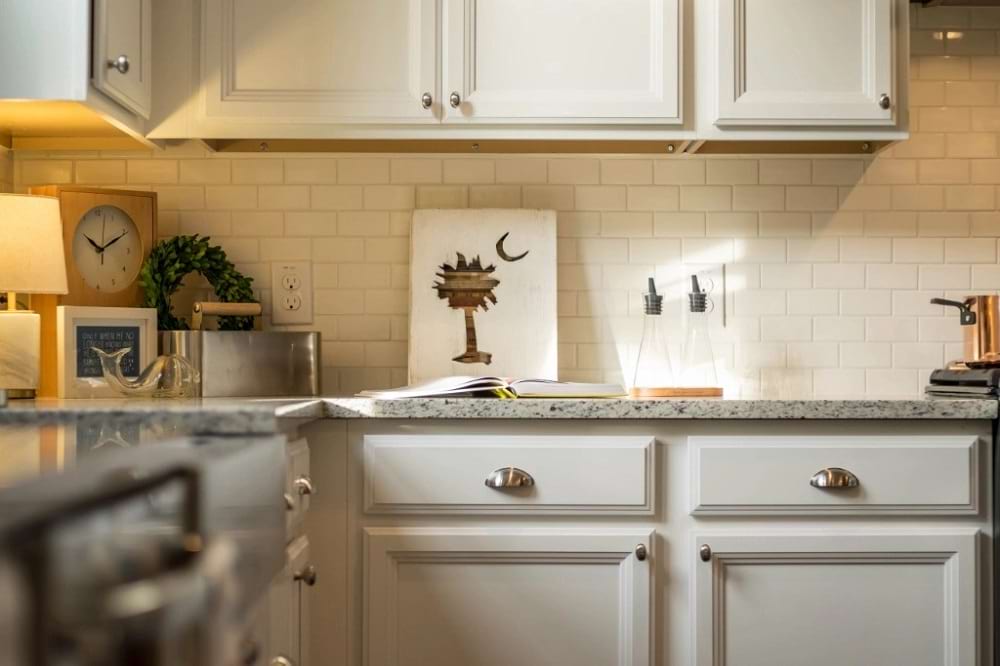 SaussyBurbank Kitchen2