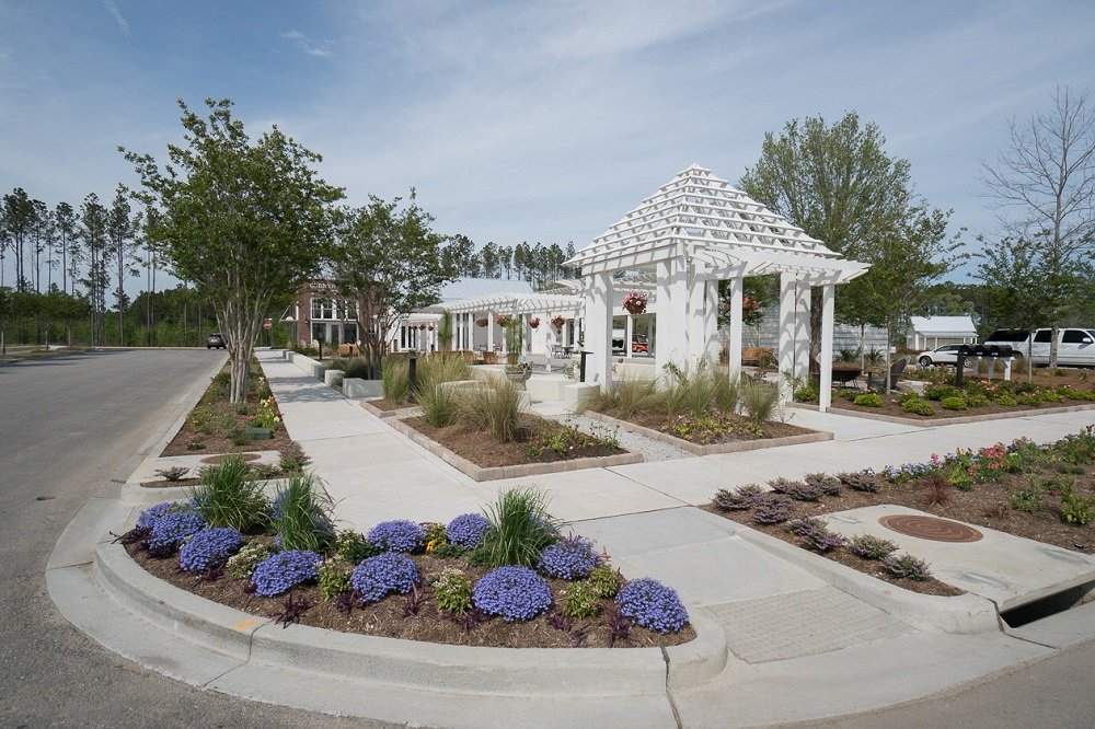 Streetscape of the Developer at SummersCorner