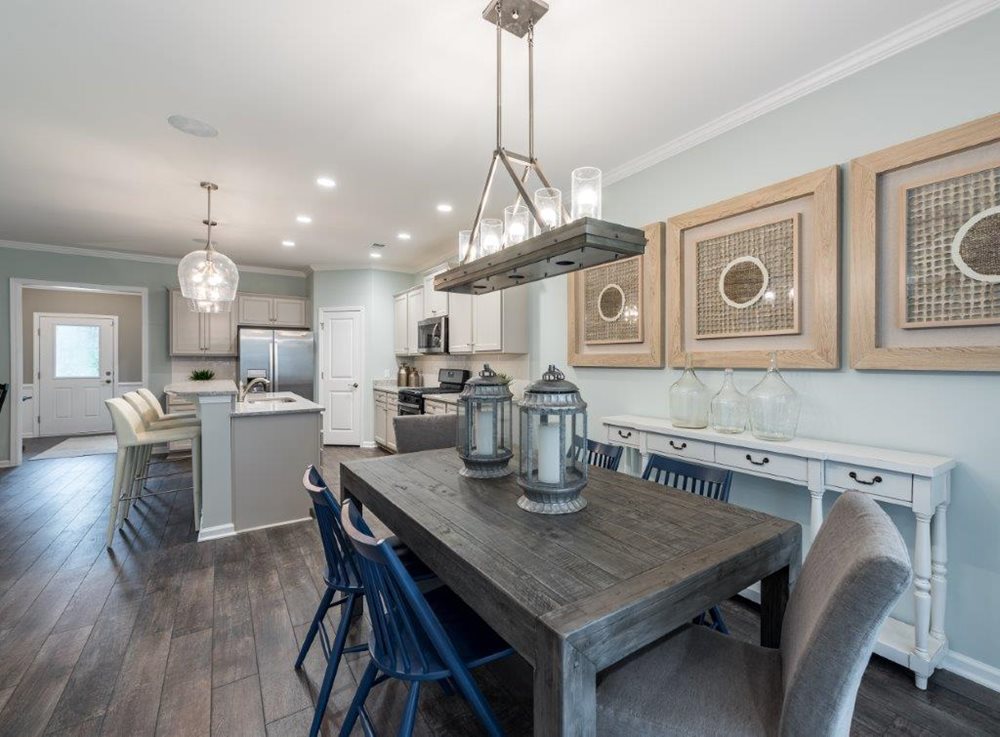 HamptonDining2 at LaurelGlen by Centex