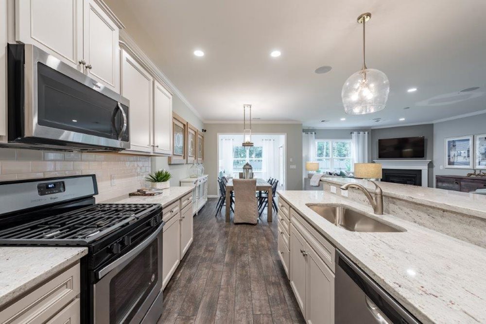 HamptonKitchen3 at LaurelGlen by Centex