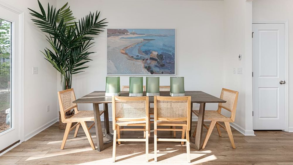DiningArea at BoykinsRun by DRB