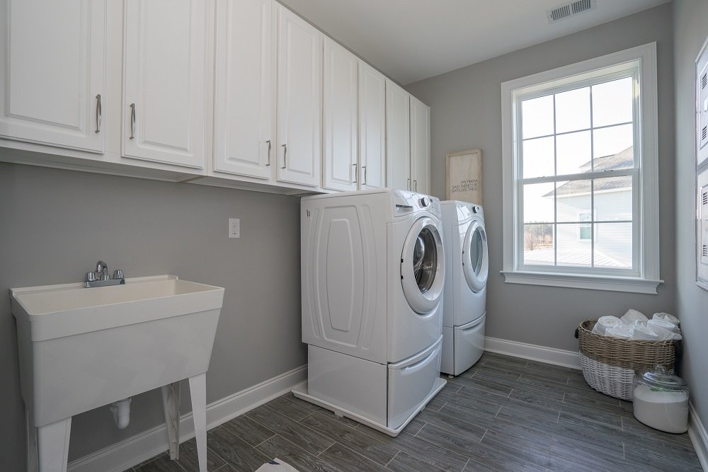 Laundry at SummersCorner by DanRyan
