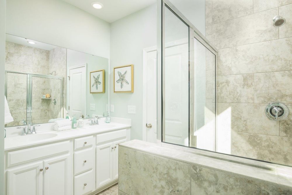KensingtonBathroom2 at BessemerParkArbor by Lennar