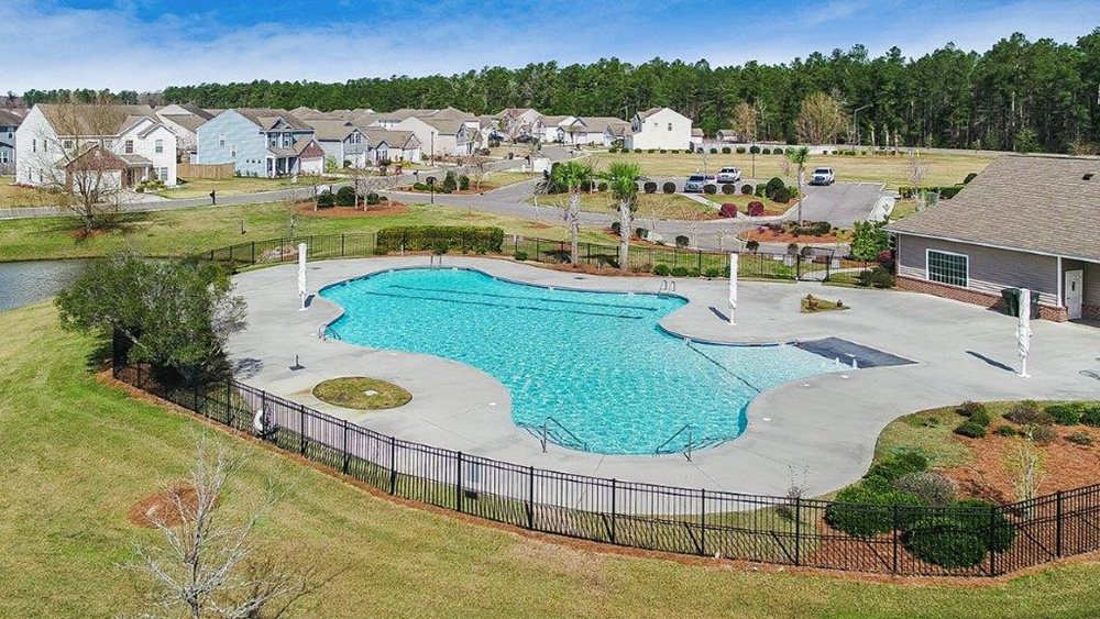 Pool at Brickhope by CalAtlantic