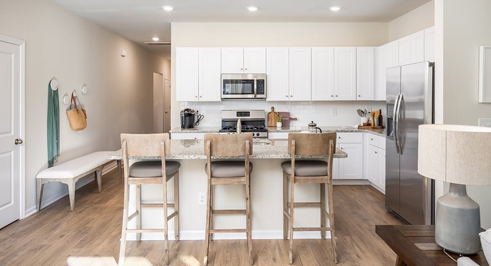 Kitchen at GrandBeesAmerican by Lennar