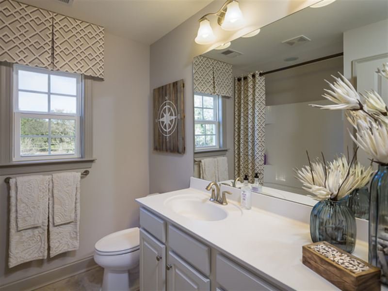 Bathroom at LakesidePark by CalAtlantic