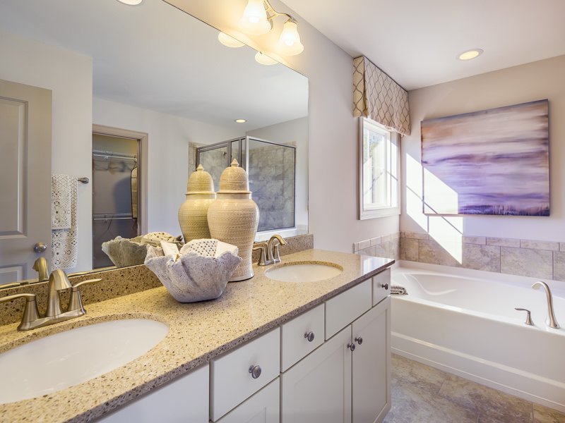 MasterBathroom at LakesidePark by CalAtlantic