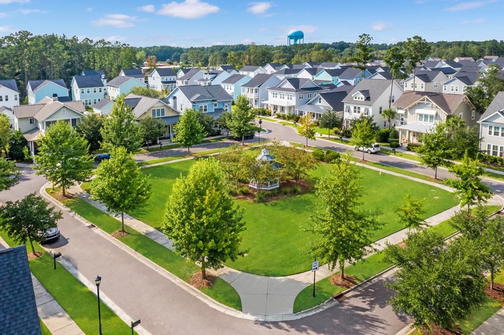 Greenspace at LimehouseVillage by Lennar