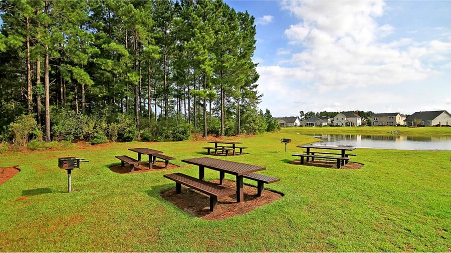 Greenspace at LinderaPreserve by Lennar
