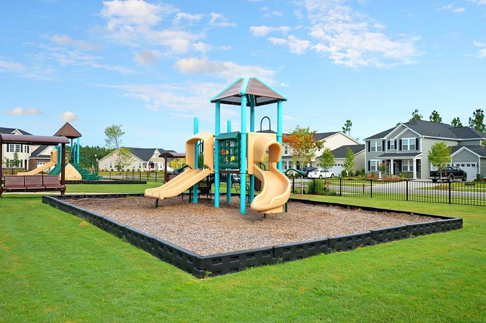Playground at LinderaPreserve by Lennar