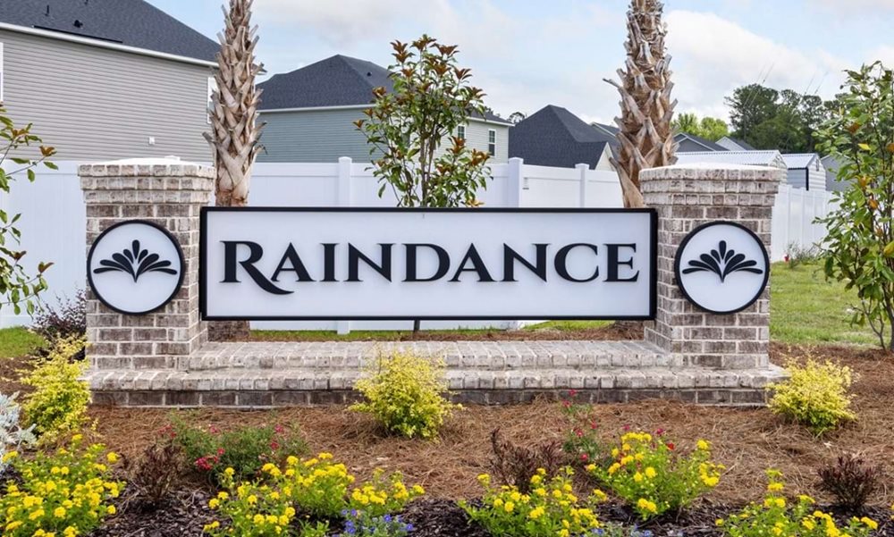 EntranceMonument at Raindance by Lennar