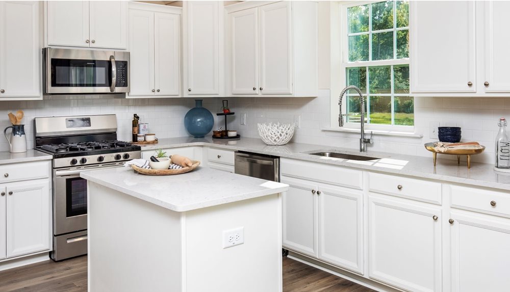 Kitchen2 at SaintJohnsLake by Lennar