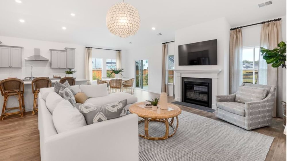 ConyersDining at SummersCorner AzaleaRidge by Lennar