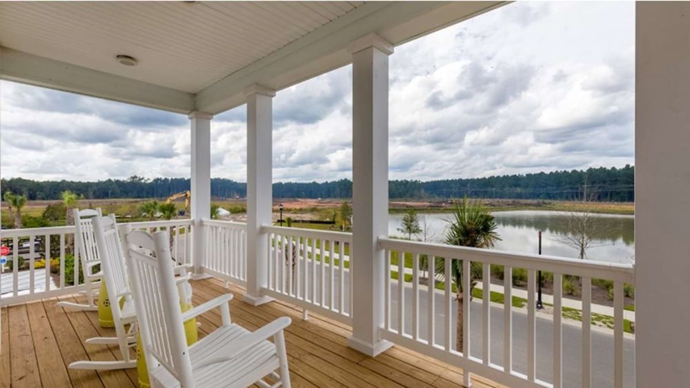 SummersCorner TheVillage ElliotPorch