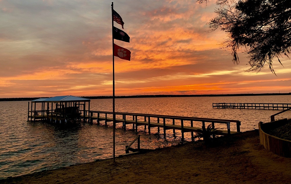 Lake at MallardPointe by MccordsFerry