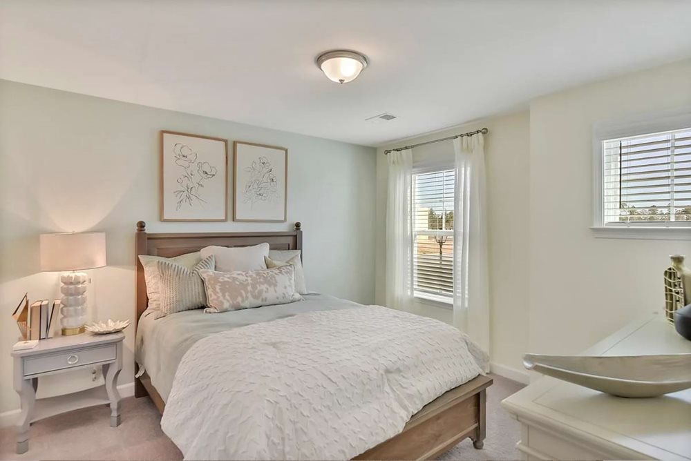 Bedroom4 at GleasonFarm by Mungo