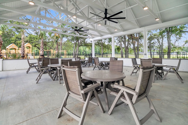 Six Oaks Cabana