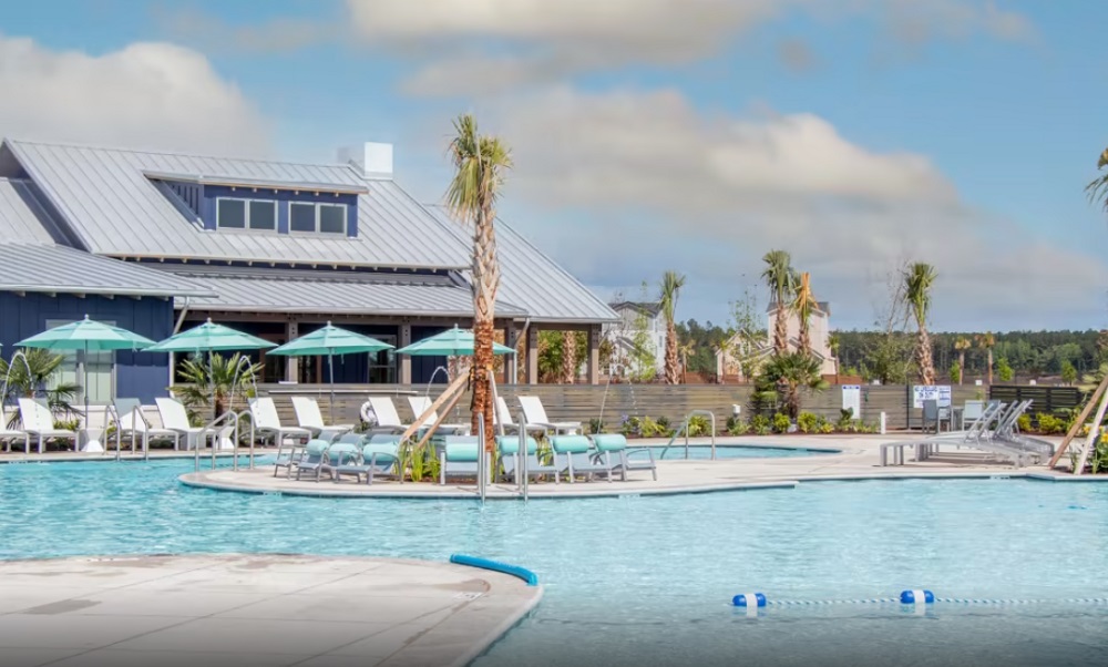 MidtownClubPool at Nexton by Pulte