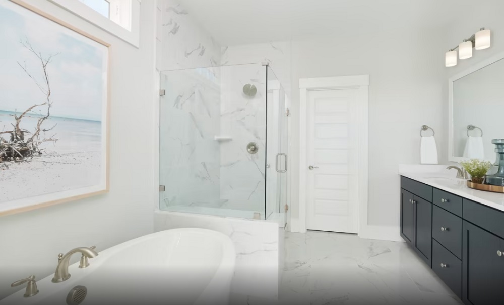 MasterBath at PointHope by Pulte