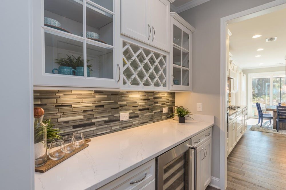 Wetbar at LandingsNewRiverside by Pulte