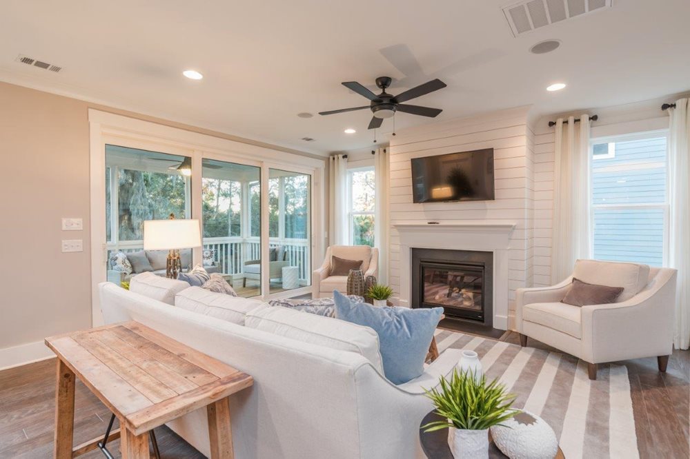LivingRoom at TurnersPointe by Pulte