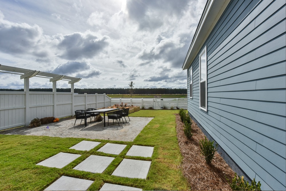 WindwardBackyard at NextonMidtown by Saussy