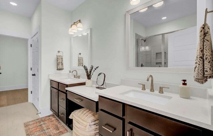 BroadwayMasterBath at Nexton by SaussyBurbank