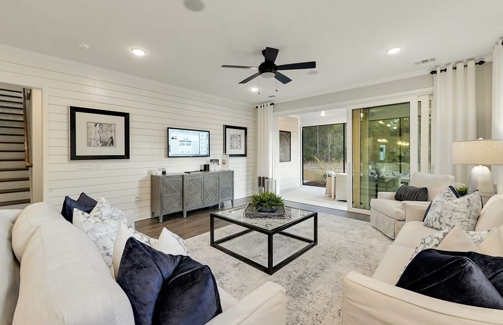 Pulte Opens Breezy Lagoon-Front Model Home in Harbor Retreat in Waterways