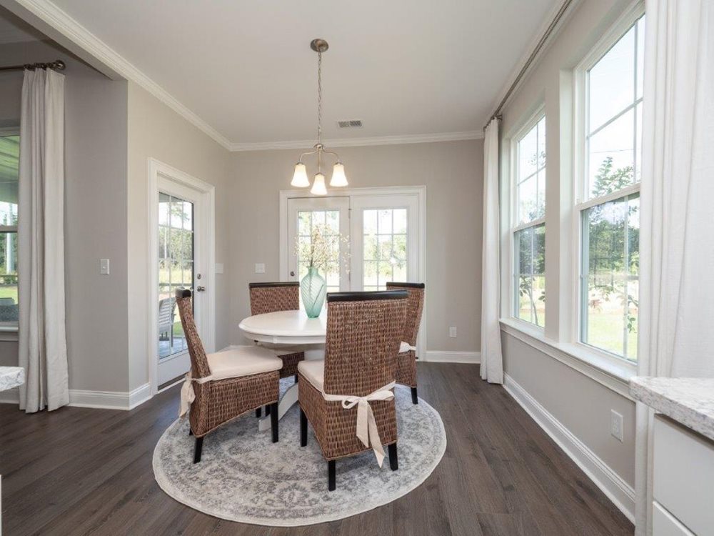 South-Pointe-Dan-Ryan-Kendrick-Model-Dining-2
