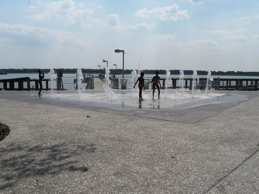 North-Charleston_RiverfrontPark.jpg North Charleston Riverfront Park Fountains