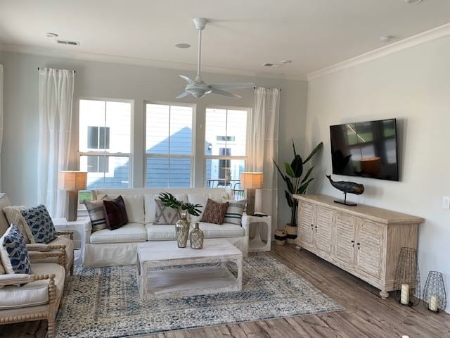 DanRyan_ThePonds_LivingRoom.jpg Dan Ryan The Ponds Living Room