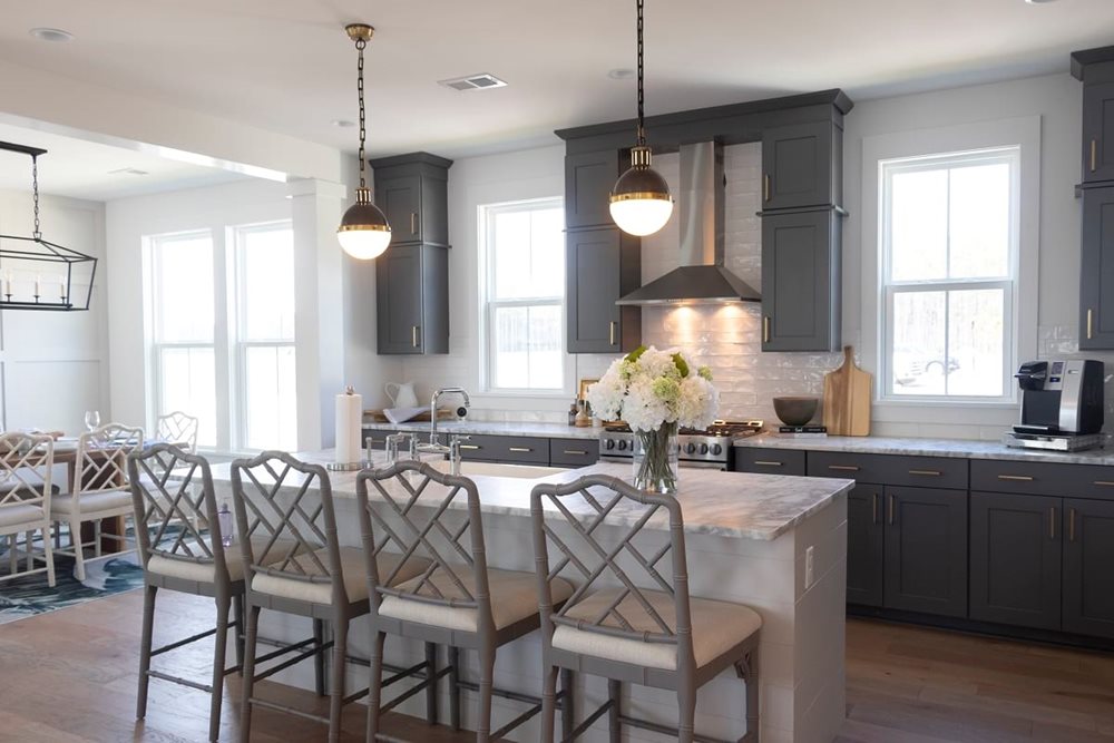 Midtown_Saussy_Kitchen.jpg Midtown Nexton Saussy Burbank Windward Kitchen