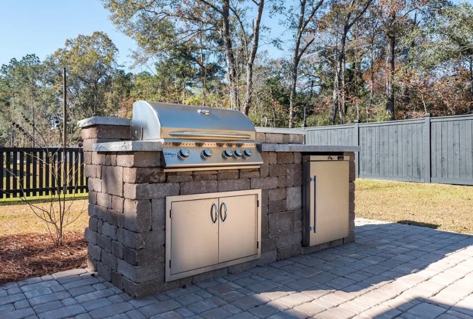Oakfield_Pulte_WoodwardGrill.jpg Oakfield Pulte Woodward Model Grill