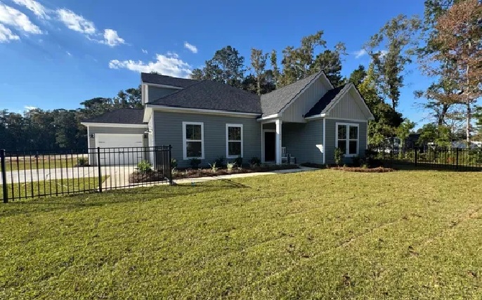 1956 Central Avenue - Lot 10